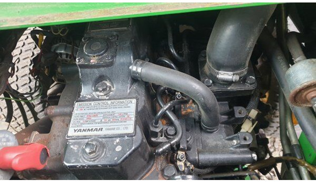 John Deere 1565 Serie II 4WD + MCS 600H - Cortador de grama: foto 5 John Deere 1565 Serie II 4WD + MCS 600H - Cortador de grama: foto 5