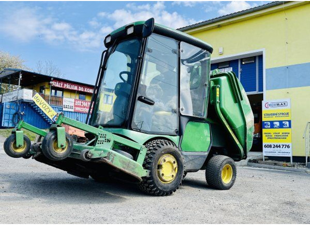 John Deere 1565 Serie II 4WD + MCS 600H - Cortador de grama: foto 1 John Deere 1565 Serie II 4WD + MCS 600H - Cortador de grama: foto 1