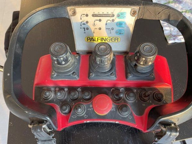 Camião de caixa aberta/ Plataforma, Camião grua MAN 6m TGM 18.340 +Palfinger 12001 radio: foto 6 Camião de caixa aberta/ Plataforma, Camião grua MAN 6m TGM 18.340 +Palfinger 12001 radio: foto 6