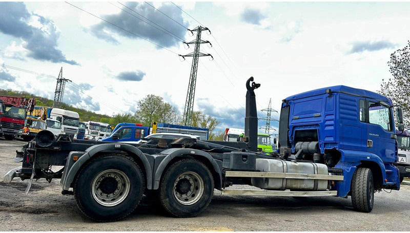 MAN TGA 26.460 - Camião polibenne: foto 3 MAN TGA 26.460 - Camião polibenne: foto 3