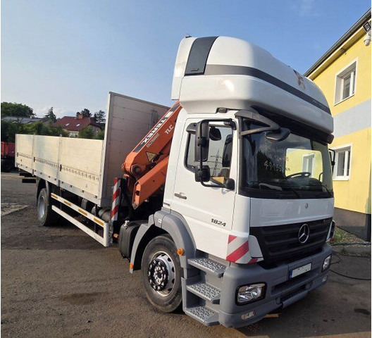Mercedes-Benz Axor 1824 - Camião de caixa aberta/ Plataforma, Camião grua: foto 2 Mercedes-Benz Axor 1824 - Camião de caixa aberta/ Plataforma, Camião grua: foto 2