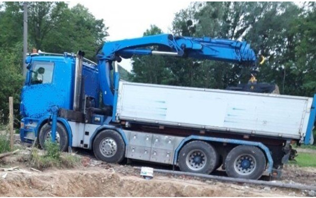 Scania 8x4 bord. R500 +23m crane - Camião basculante, Camião grua: foto 5 Scania 8x4 bord. R500 +23m crane - Camião basculante, Camião grua: foto 5
