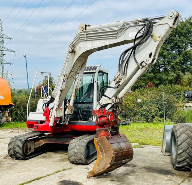 Takeuchi 7t TB175 powertilt - Mini escavadeira: foto 4 Takeuchi 7t TB175 powertilt - Mini escavadeira: foto 4