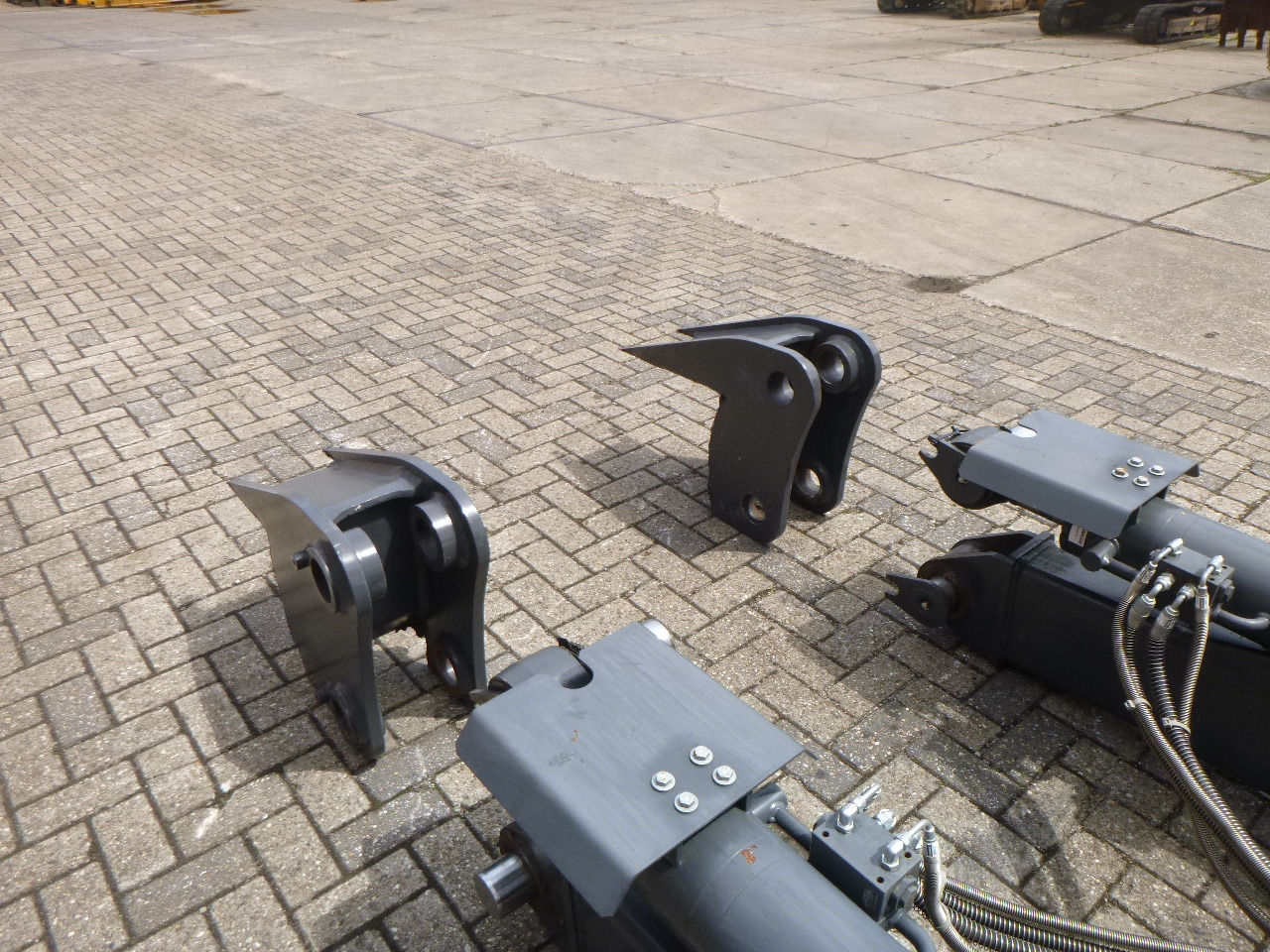 DOOSAN DX235LCR - Lâmina por Escavadora de rastos: foto 3 DOOSAN DX235LCR - Lâmina por Escavadora de rastos: foto 3