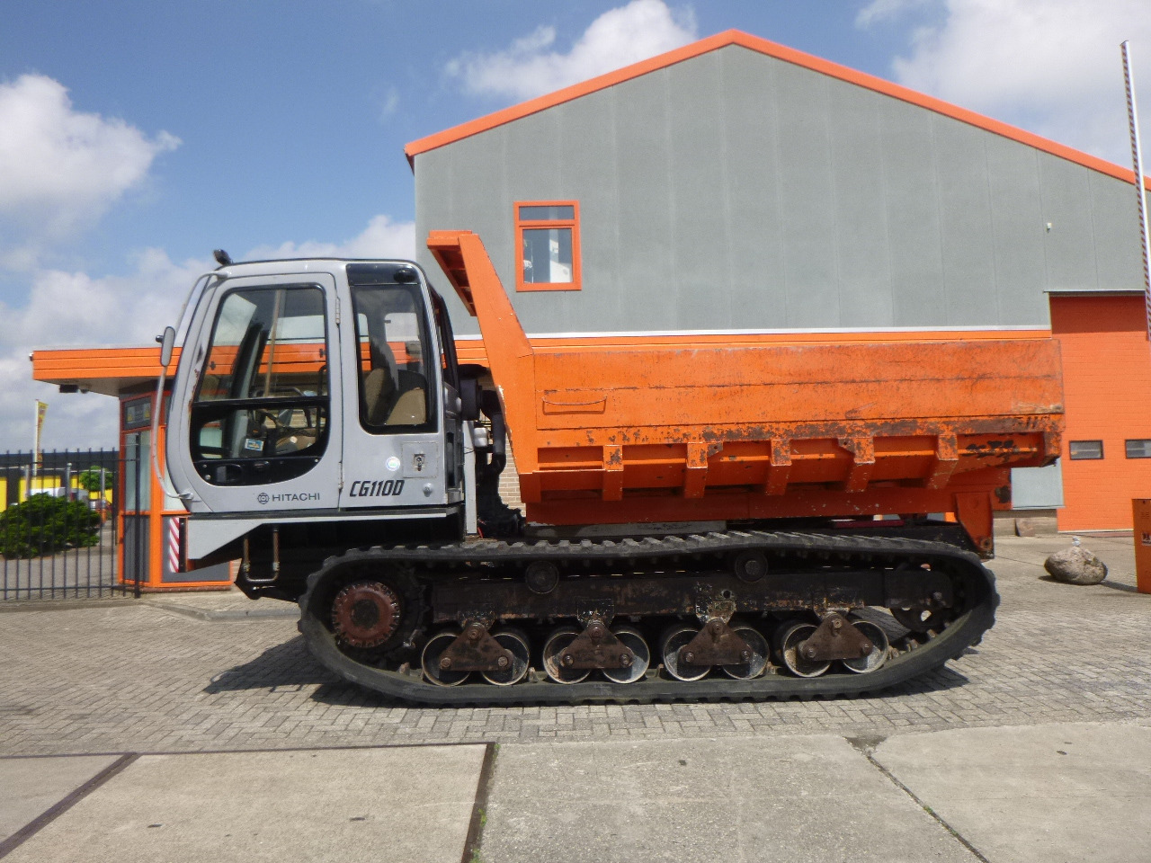 HITACHI CG110D-SC - Dumper de rastos: foto 1 HITACHI CG110D-SC - Dumper de rastos: foto 1