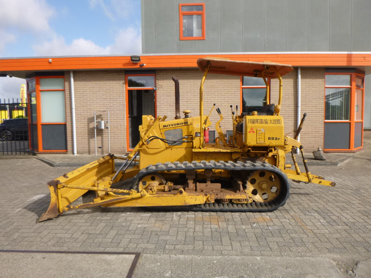 MITSUBISHI BD2F - Buldôzer: foto 1 MITSUBISHI BD2F - Buldôzer: foto 1