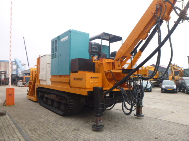 MOROOKA MST1500VD - D-SFC1C-11M - Equipamento de betão: foto 5 MOROOKA MST1500VD - D-SFC1C-11M - Equipamento de betão: foto 5