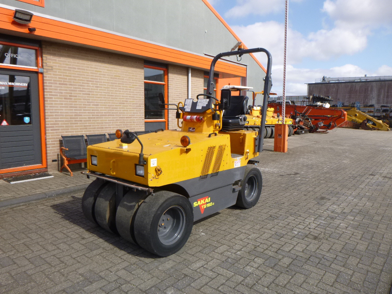 Compactador de pneus SAKAI TS160-2: foto 7