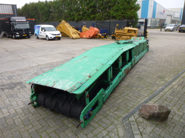 WIRTGEN 2100DC Conveyor - Aplainadora (Fresadora): foto 4 WIRTGEN 2100DC Conveyor - Aplainadora (Fresadora): foto 4
