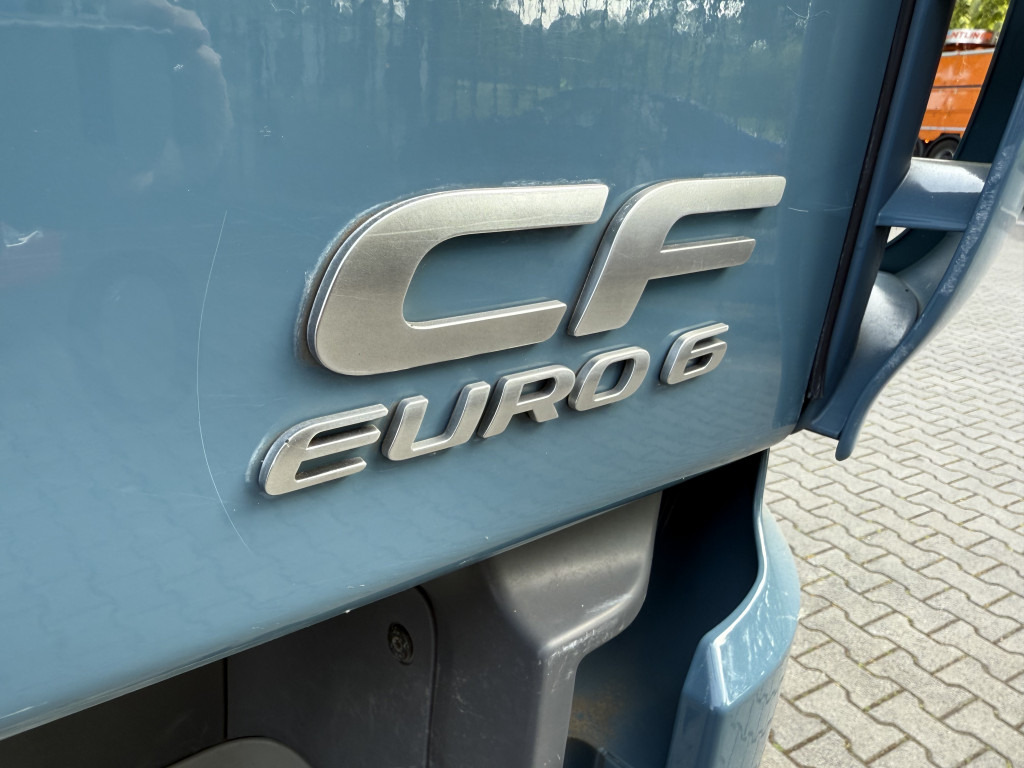 Daf CF320 Palfinger PK12001L Baustoffkran - Camião grua, Camião de caixa aberta/ Plataforma: foto 2 Daf CF320 Palfinger PK12001L Baustoffkran - Camião grua, Camião de caixa aberta/ Plataforma: foto 2