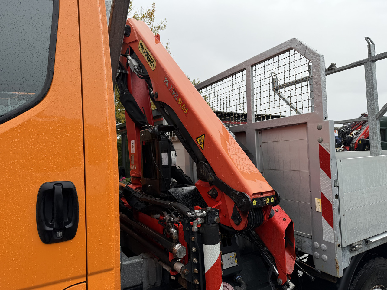 Iveco Daily 55S18W 4X4 Palfinger PK 7.501 - Camião de caixa aberta/ Plataforma, Camião grua: foto 4 Iveco Daily 55S18W 4X4 Palfinger PK 7.501 - Camião de caixa aberta/ Plataforma, Camião grua: foto 4