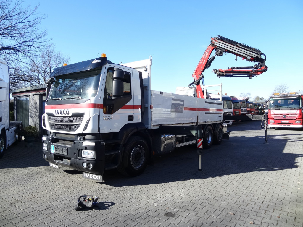 Iveco Stralis 420 6X2 Montagekran Fassi F335 28Meter - Camião de caixa aberta/ Plataforma, Camião grua: foto 1 Iveco Stralis 420 6X2 Montagekran Fassi F335 28Meter - Camião de caixa aberta/ Plataforma, Camião grua: foto 1