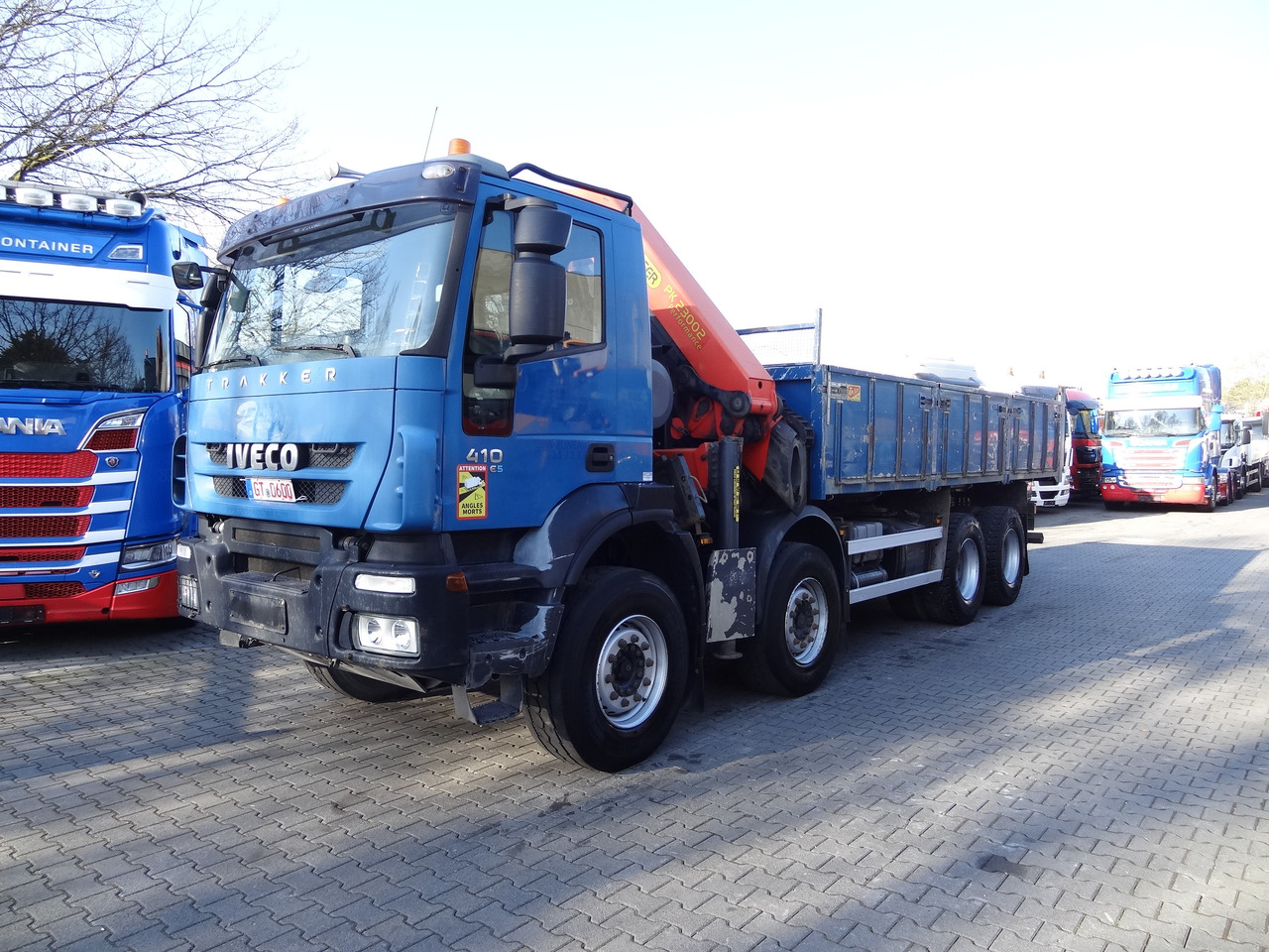 Iveco Trakker AD340T41 8X4 Kipper Kran Palfinger 23002 - Camião grua, Camião basculante: foto 1 Iveco Trakker AD340T41 8X4 Kipper Kran Palfinger 23002 - Camião grua, Camião basculante: foto 1
