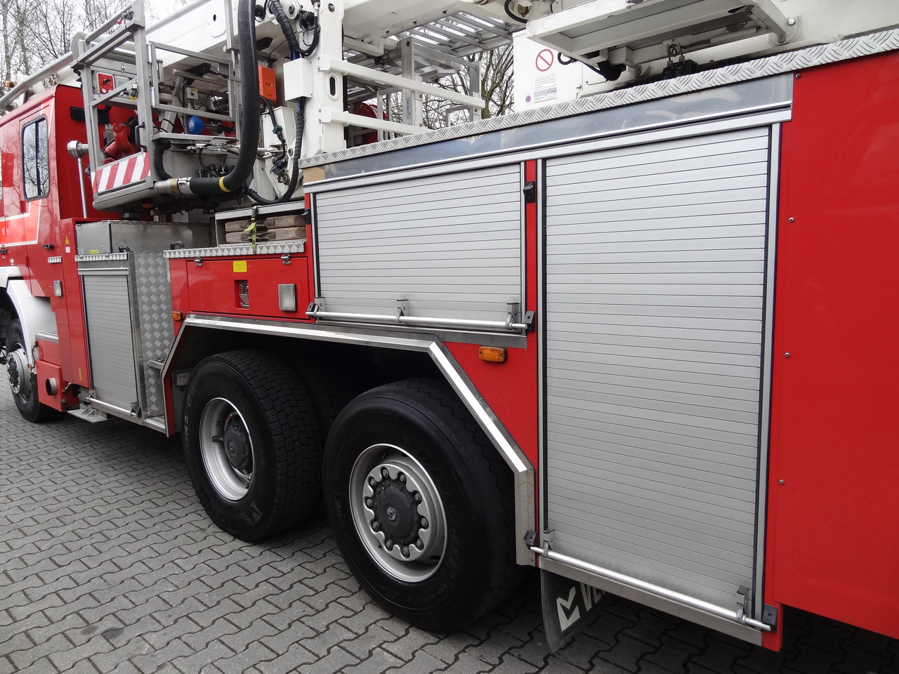 MAN FE 410 6X6 Feuerwehr Vema Lift 32 Meter - Caminhão com plataforma aérea: foto 5 MAN FE 410 6X6 Feuerwehr Vema Lift 32 Meter - Caminhão com plataforma aérea: foto 5