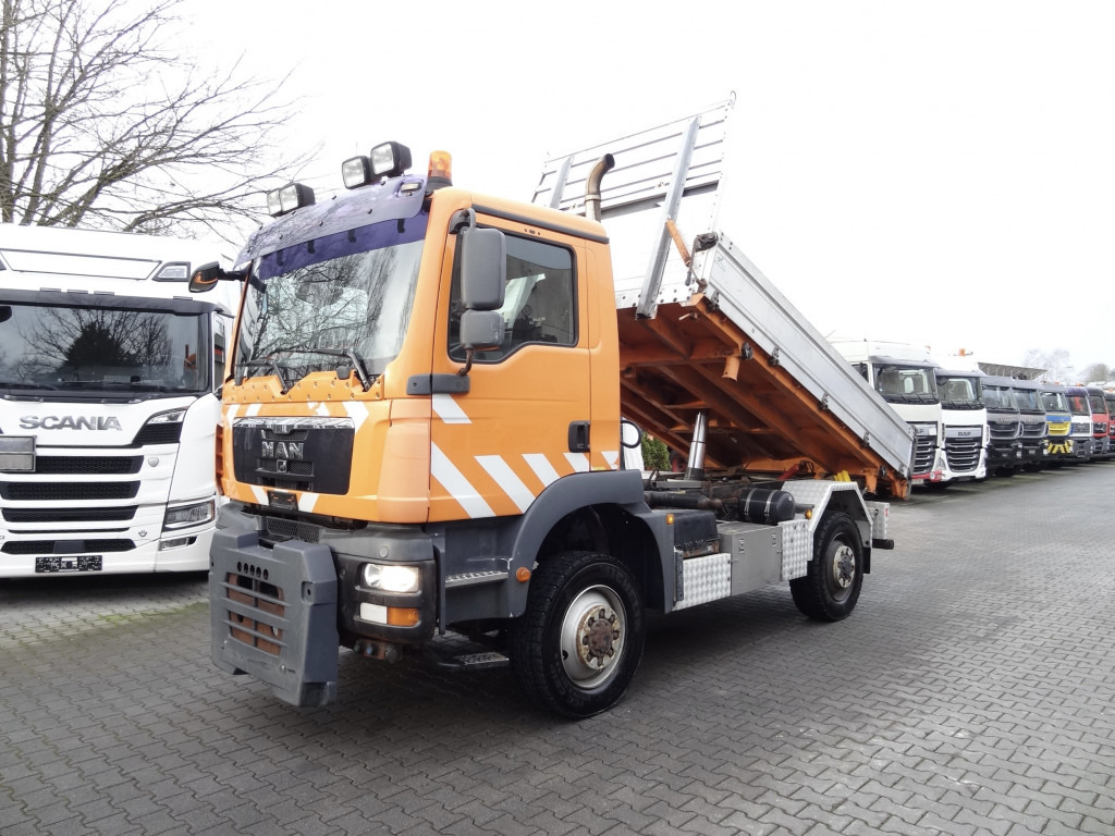 MAN TGM 13.250 4X4 Ex-Kommunal - Camião basculante: foto 1 MAN TGM 13.250 4X4 Ex-Kommunal - Camião basculante: foto 1