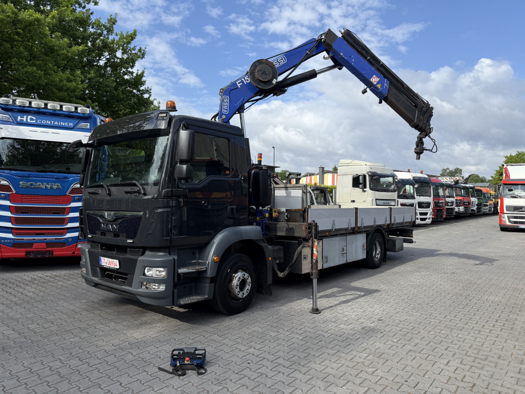 MAN TGM 15.250 Kran Fassi F150 - Camião grua, Camião de caixa aberta/ Plataforma: foto 1 MAN TGM 15.250 Kran Fassi F150 - Camião grua, Camião de caixa aberta/ Plataforma: foto 1