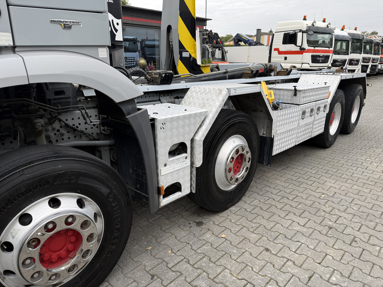 Mercedes-Benz Arocs 3245 K 8X4 Haken - Camião polibenne: foto 2 Mercedes-Benz Arocs 3245 K 8X4 Haken - Camião polibenne: foto 2