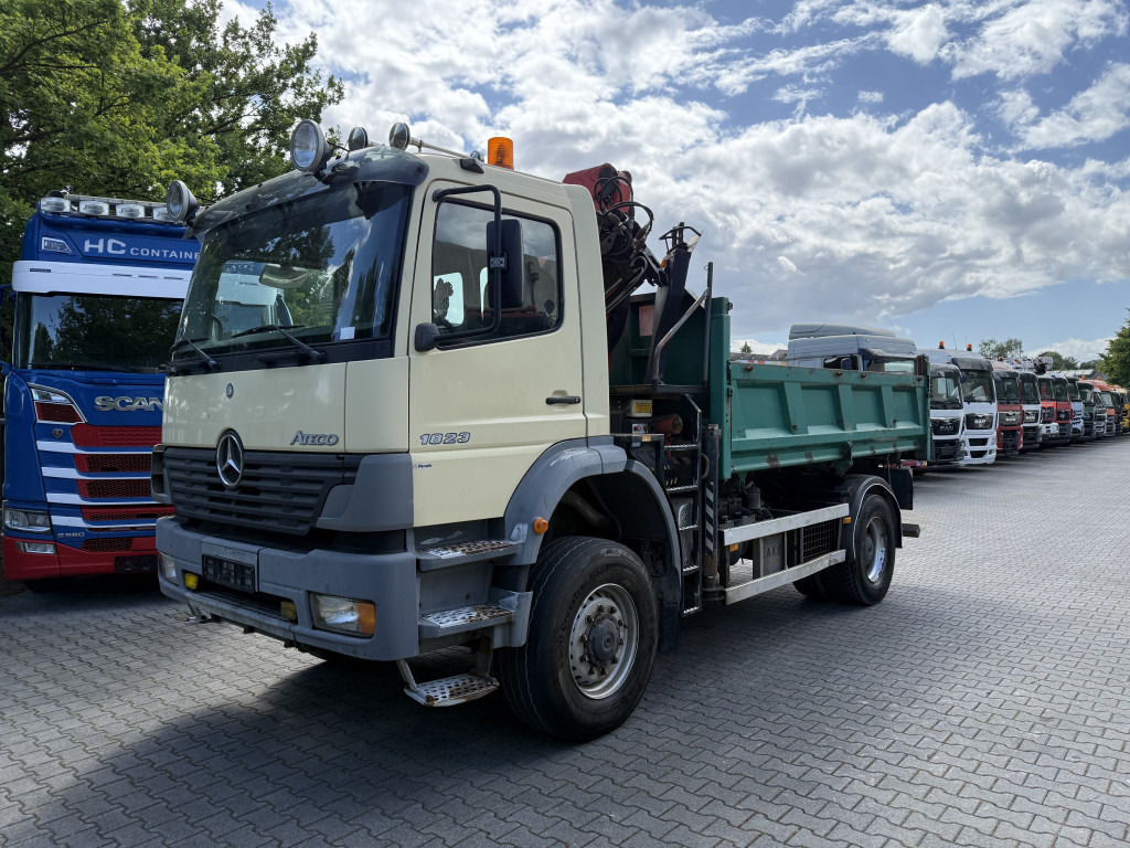 Mercedes-Benz Atego 1823 AK 4X4 Kipper Kran Palfinger PK10000 - Camião grua, Camião basculante: foto 1 Mercedes-Benz Atego 1823 AK 4X4 Kipper Kran Palfinger PK10000 - Camião grua, Camião basculante: foto 1