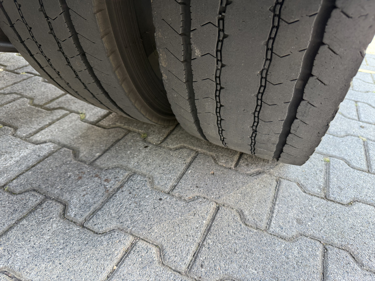 Daf LF 220.13 Kran Hiab 111 E-3 HiDuo - Tractor: foto 3 Daf LF 220.13 Kran Hiab 111 E-3 HiDuo - Tractor: foto 3