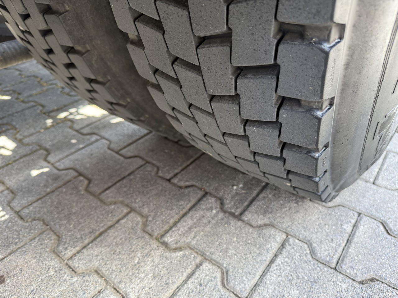 MAN TGA 18.430 Kran Palfinger 16502 Jib 26.5 Meter - Tractor: foto 4 MAN TGA 18.430 Kran Palfinger 16502 Jib 26.5 Meter - Tractor: foto 4