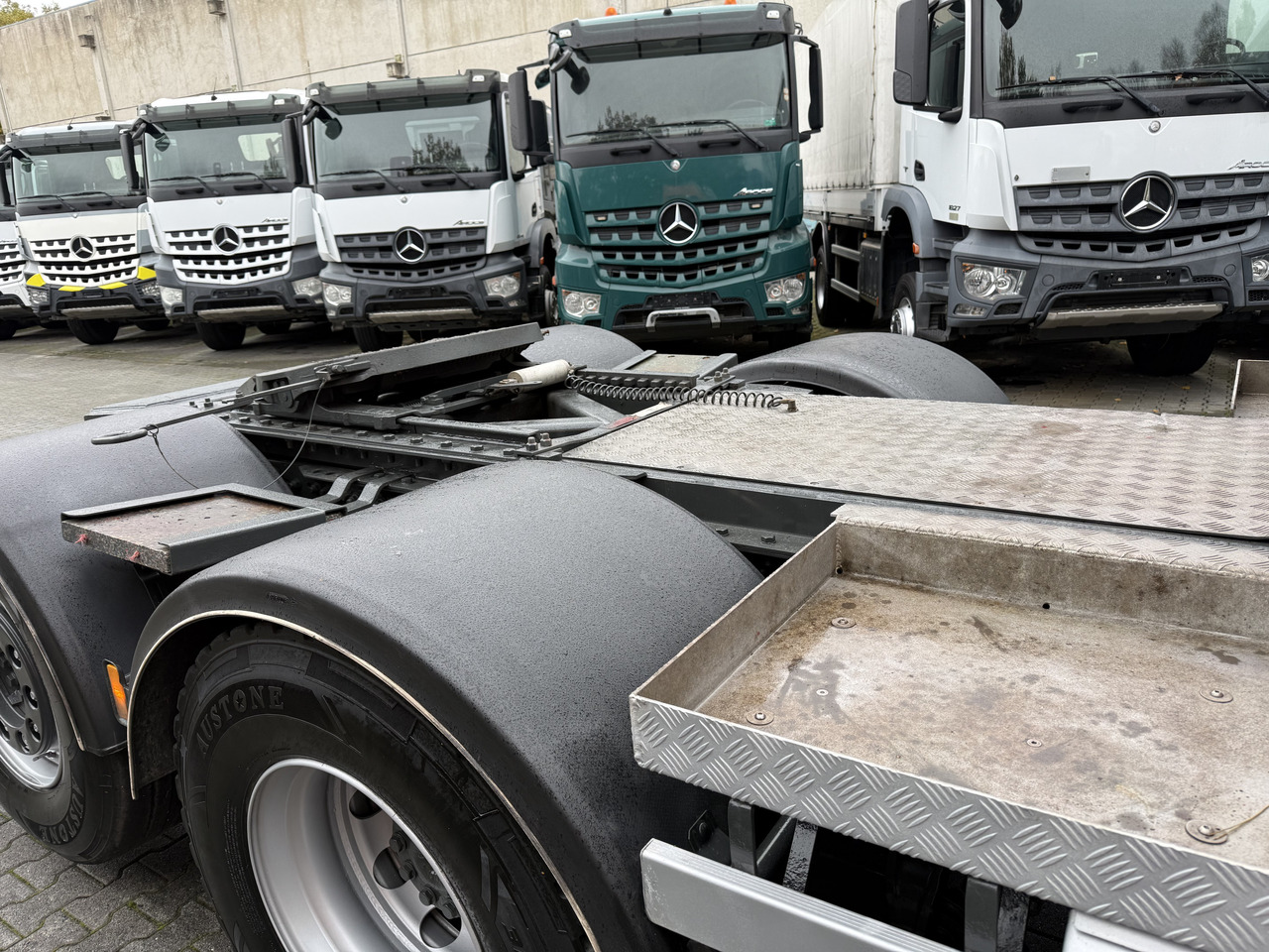 Mercedes-Benz Actros 2548 LS 6X2 Kran HMF 3220 bis 16 Meter - Tractor: foto 3 Mercedes-Benz Actros 2548 LS 6X2 Kran HMF 3220 bis 16 Meter - Tractor: foto 3