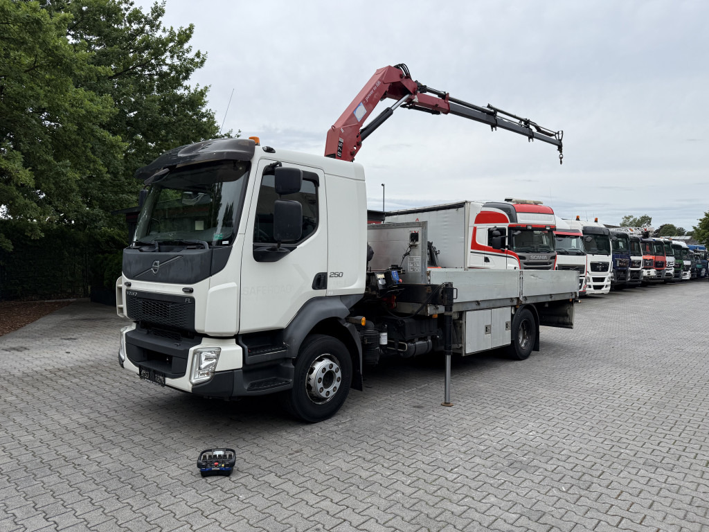 Volvo FL250.16 HMF 875 K3 - Camião de caixa aberta/ Plataforma, Camião grua: foto 1 Volvo FL250.16 HMF 875 K3 - Camião de caixa aberta/ Plataforma, Camião grua: foto 1