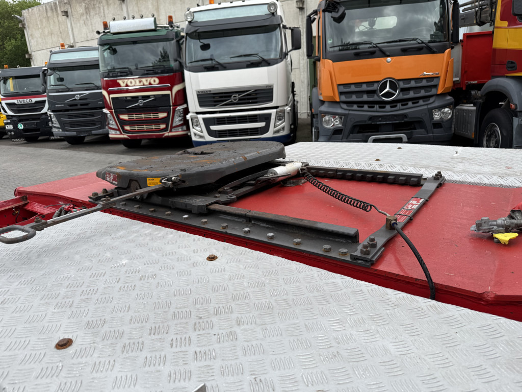 Volvo FM12 420 8X4 Kran Palfinger PK90002 31 Meter - Camião grua: foto 3 Volvo FM12 420 8X4 Kran Palfinger PK90002 31 Meter - Camião grua: foto 3