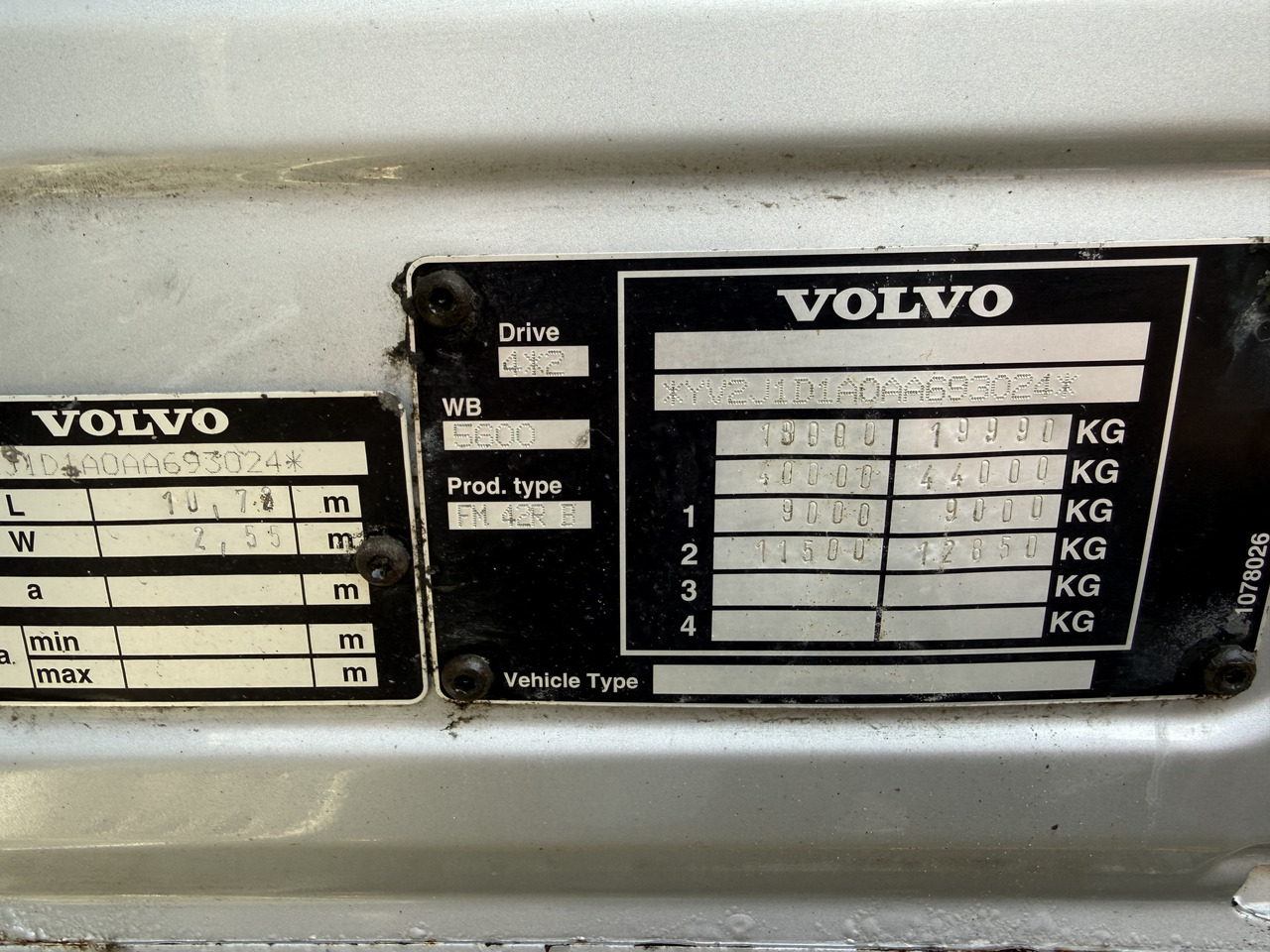 Volvo FM330 Kran Effer 165 bis 20 Meter - Camião de caixa aberta/ Plataforma, Camião grua: foto 5 Volvo FM330 Kran Effer 165 bis 20 Meter - Camião de caixa aberta/ Plataforma, Camião grua: foto 5