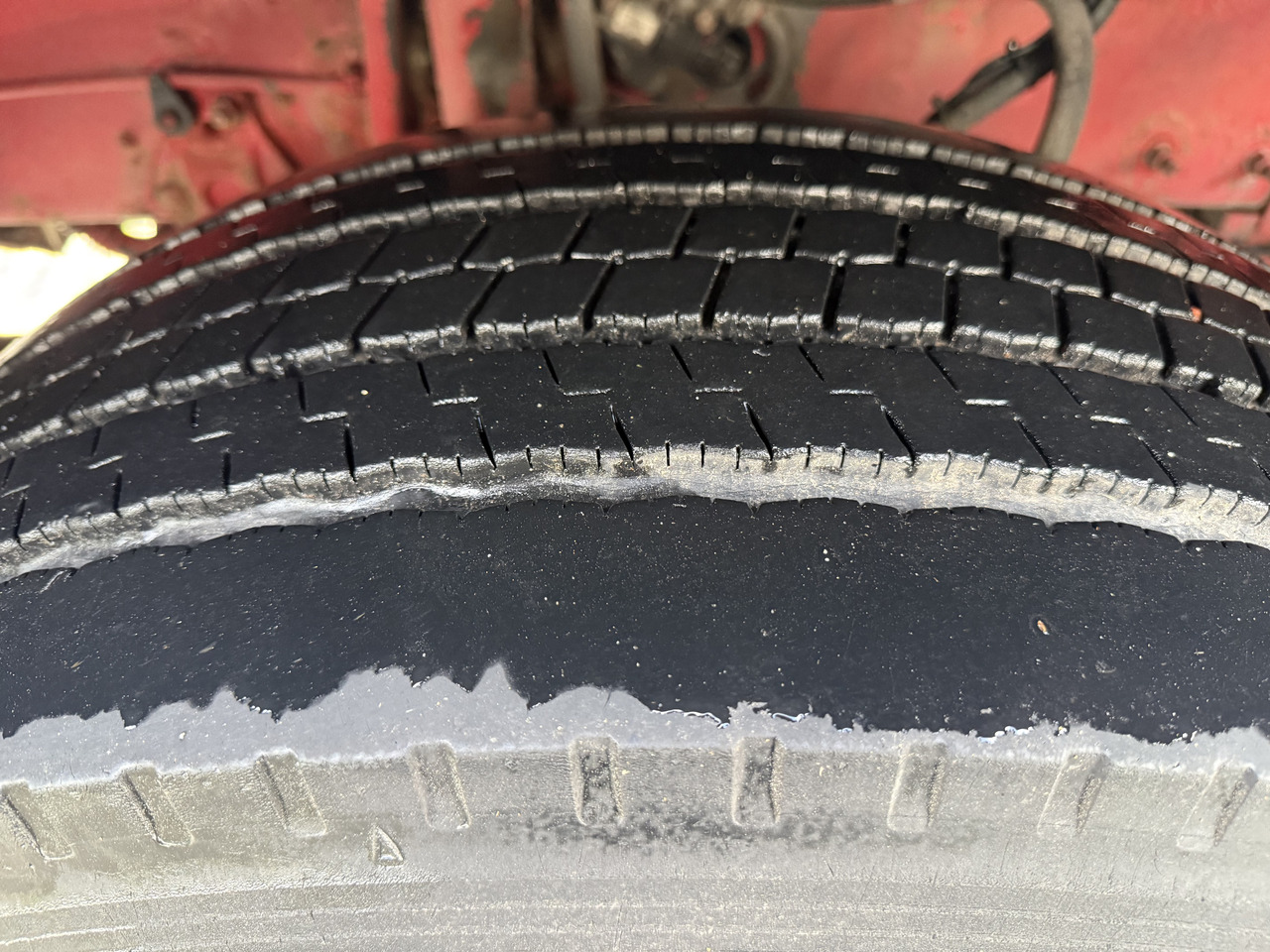 Volvo FM330 Kran Effer 165 bis 20 Meter - Camião grua, Camião de caixa aberta/ Plataforma: foto 4 Volvo FM330 Kran Effer 165 bis 20 Meter - Camião grua, Camião de caixa aberta/ Plataforma: foto 4