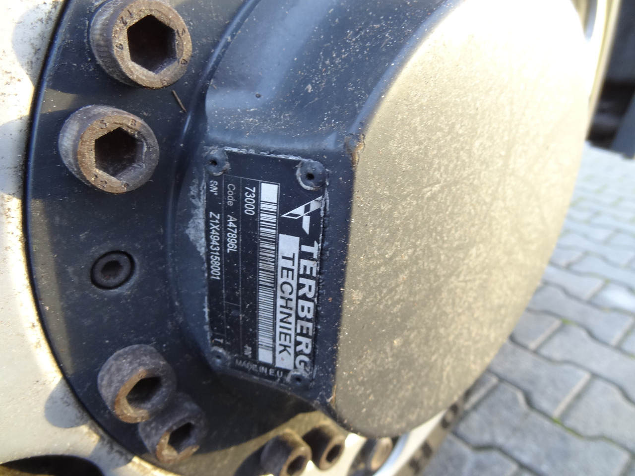 Volvo FM420 4X4 X-Track - Camião chassi: foto 2 Volvo FM420 4X4 X-Track - Camião chassi: foto 2