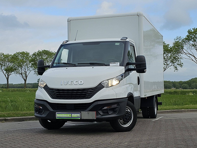 Iveco Daily 35C16 Bakwagen Laadklep! - Carrinha de contentor: foto 1 Iveco Daily 35C16 Bakwagen Laadklep! - Carrinha de contentor: foto 1