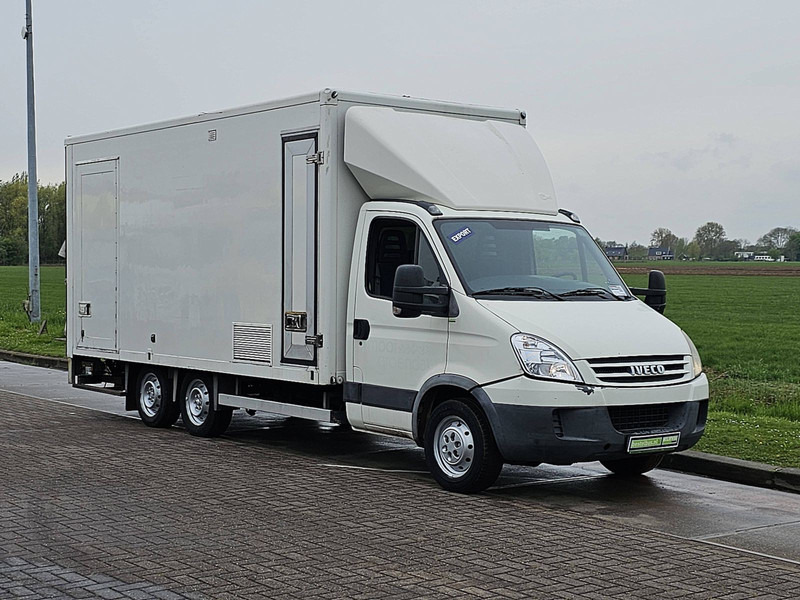 Iveco Daily 35S14 BE-COMBI Laadklep! - Carrinha de contentor: foto 5 Iveco Daily 35S14 BE-COMBI Laadklep! - Carrinha de contentor: foto 5