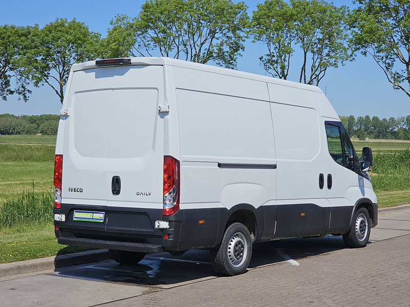 Iveco Daily 35S14 HI- MATIC L2H2 LED - Furgão: foto 3 Iveco Daily 35S14 HI- MATIC L2H2 LED - Furgão: foto 3