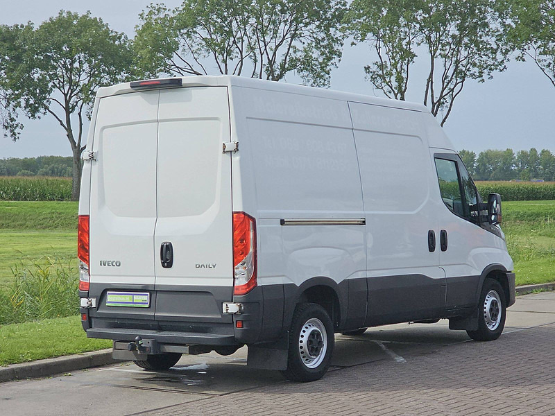 Iveco Daily 35S14 L1H2 Airco Euro6 - Furgão: foto 3 Iveco Daily 35S14 L1H2 Airco Euro6 - Furgão: foto 3