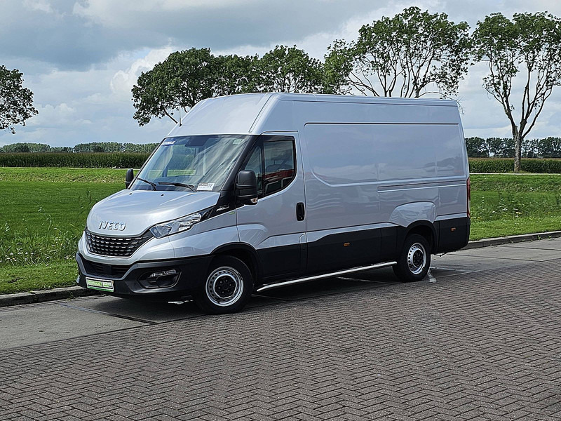 Iveco Daily 35S16 L2H2 Luchtvering AC - Furgão: foto 2 Iveco Daily 35S16 L2H2 Luchtvering AC - Furgão: foto 2