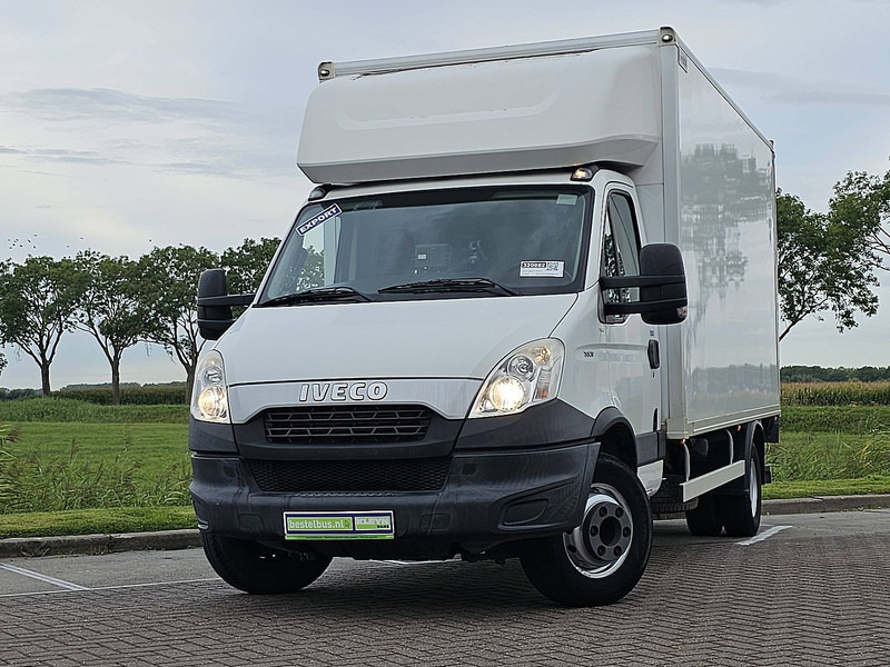 Iveco Daily 70C17 Bakwagen Laadklep! - Carrinha de contentor: foto 1 Iveco Daily 70C17 Bakwagen Laadklep! - Carrinha de contentor: foto 1