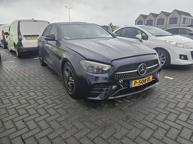 Mercedes-Benz E-Klasse E220 CDI AVANTGARDE PANO - Automóvel: foto 3 Mercedes-Benz E-Klasse E220 CDI AVANTGARDE PANO - Automóvel: foto 3