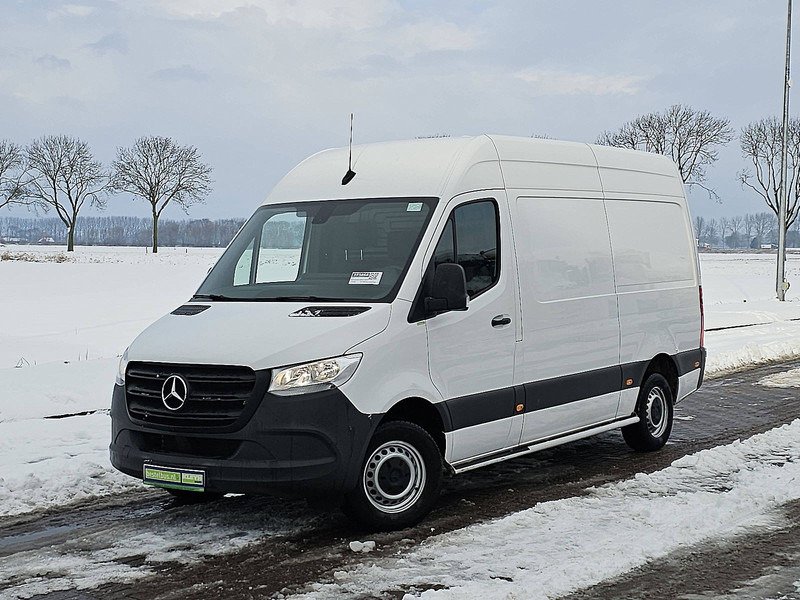 Mercedes-Benz Sprinter 311 L2H2 Mbux RWD Euro6! - Furgão compacto: foto 2 Mercedes-Benz Sprinter 311 L2H2 Mbux RWD Euro6! - Furgão compacto: foto 2