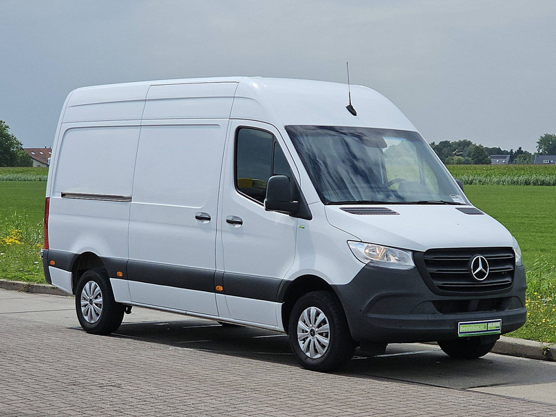 Mercedes-Benz Sprinter 317 L2H2 Mbux Airco - Furgão: foto 5 Mercedes-Benz Sprinter 317 L2H2 Mbux Airco - Furgão: foto 5