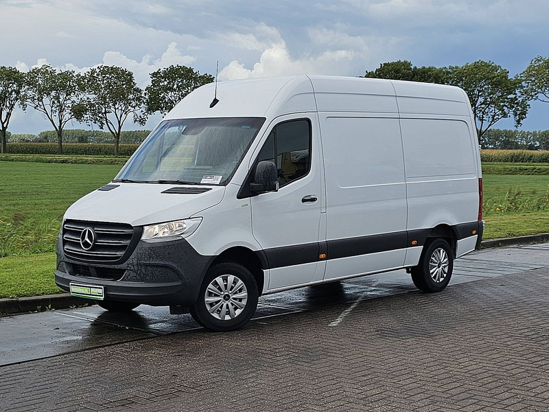 Mercedes-Benz Sprinter 317 L2H2 Mbux Trekhaak ! - Furgão: foto 2 Mercedes-Benz Sprinter 317 L2H2 Mbux Trekhaak ! - Furgão: foto 2