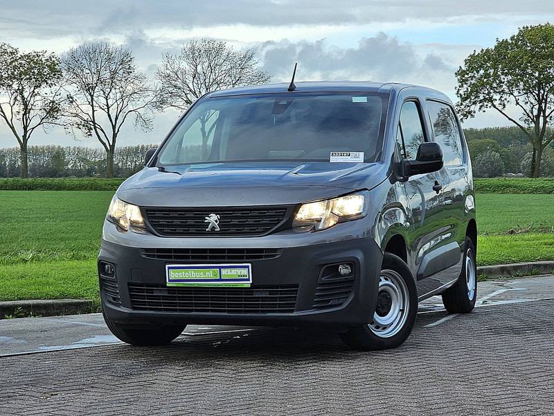 Peugeot Partner 1.5 BHDI 102 - Carrinha de contentor: foto 1 Peugeot Partner 1.5 BHDI 102 - Carrinha de contentor: foto 1