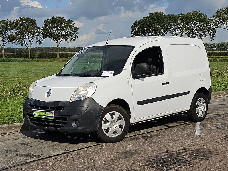 Renault Kangoo 1.5 - Carrinha de contentor: foto 2 Renault Kangoo 1.5 - Carrinha de contentor: foto 2