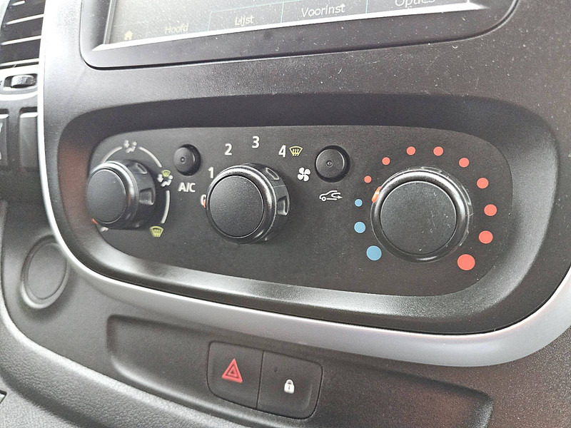 Furgão compacto Renault Trafic 1.6 DCI: foto 11