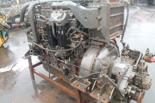 Motor por Equipamento industrial Komatsu SD140 / EM665A-A: foto 9