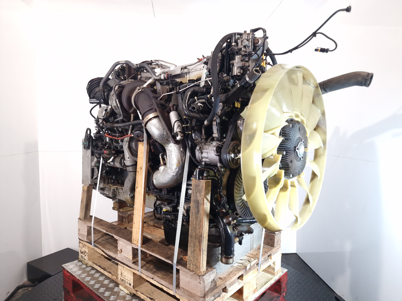 MAN D2676 LF51 Engine (Truck) - Motor por Camião: foto 5 MAN D2676 LF51 Engine (Truck) - Motor por Camião: foto 5