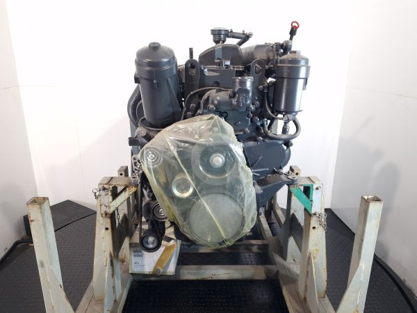 Mercedes Benz OM460LA.E3A/1-00 Engine (Industrial) CLAAS JAGUAR 930 NEW - Motor por Equipamento industrial: foto 5 Mercedes Benz OM460LA.E3A/1-00 Engine (Industrial) CLAAS JAGUAR 930 NEW - Motor por Equipamento industrial: foto 5