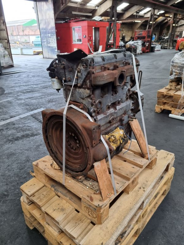 Perkins 1104 3054C Engine - Motor por Equipamento industrial: foto 1 Perkins 1104 3054C Engine - Motor por Equipamento industrial: foto 1