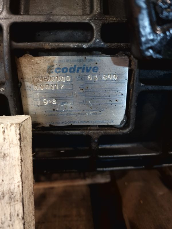 ZF 6S800TO MAN Spec Gearbox 2011 - Caixa de velocidade: foto 2 ZF 6S800TO MAN Spec Gearbox 2011 - Caixa de velocidade: foto 2