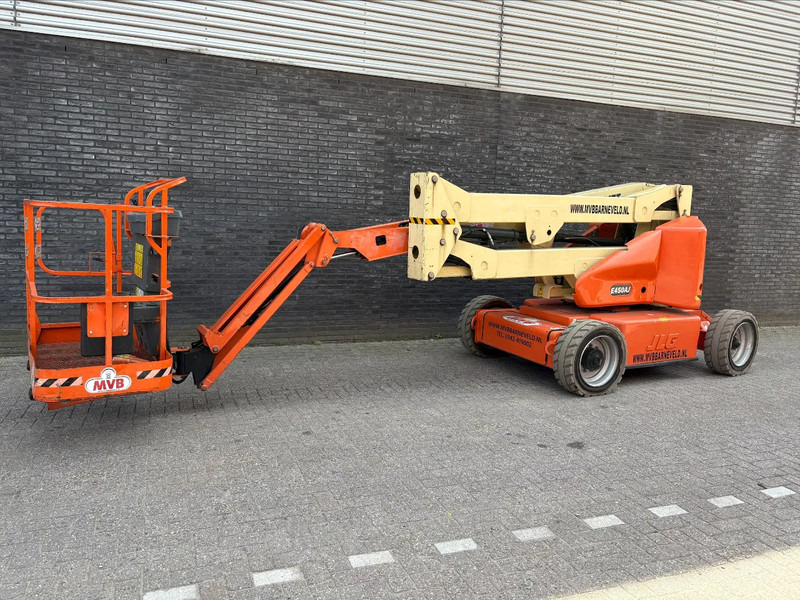 JLG E450AJ - Plataforma articulada: foto 1 JLG E450AJ - Plataforma articulada: foto 1