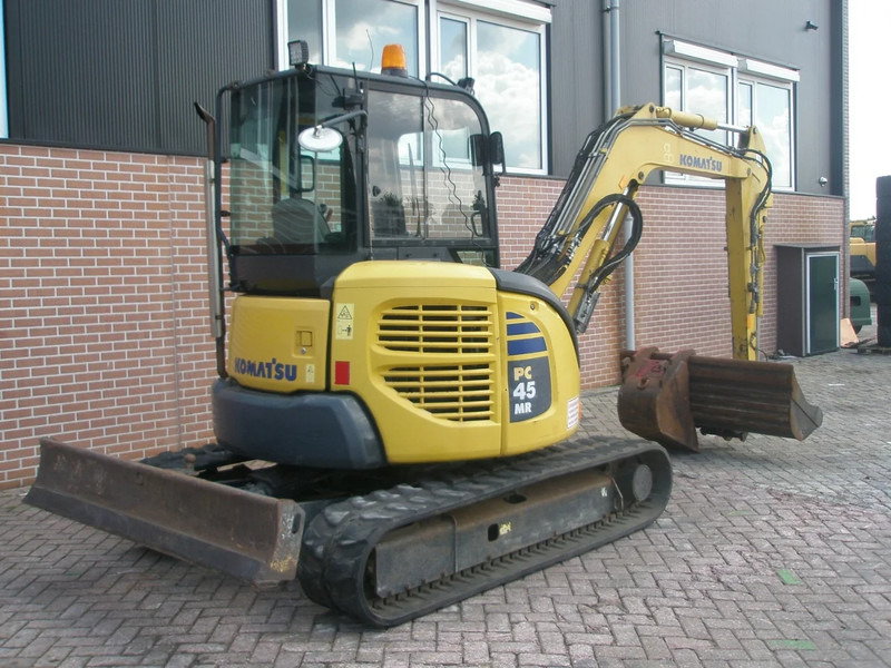 Komatsu PC45MR-3 - Mini escavadeira: foto 3 Komatsu PC45MR-3 - Mini escavadeira: foto 3